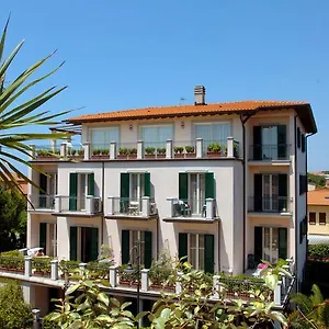 3* Apart Otel Riviera